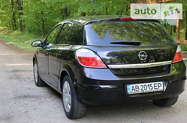 Хетчбек Opel Astra 2005 в 