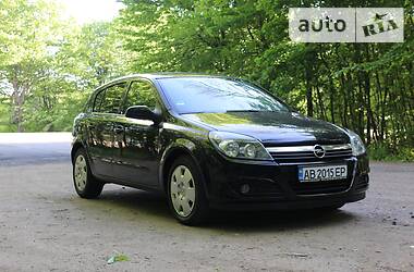 Хетчбек Opel Astra 2005 в 