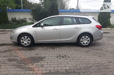 Универсал Opel Astra 2011 в Одессе