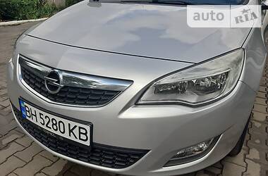 Универсал Opel Astra 2011 в Одессе