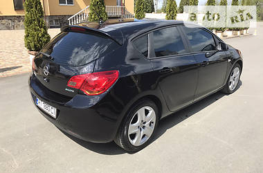 Хэтчбек Opel Astra 2010 в Рожнятове