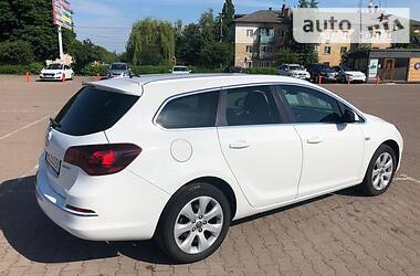 Универсал Opel Astra 2014 в Житомире