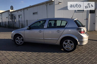 Хетчбек Opel Astra 2008 в 