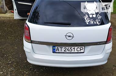 Универсал Opel Astra 2007 в Надворной