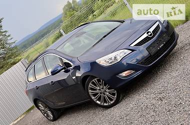 Универсал Opel Astra 2012 в Дрогобыче