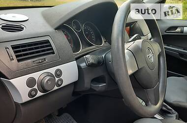 Универсал Opel Astra 2004 в Луцке