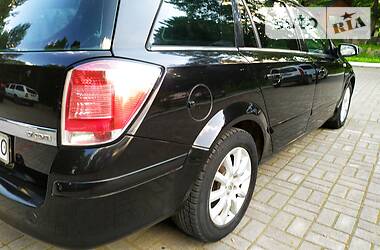 Універсал Opel Astra 2005 в 