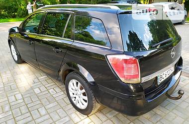 Універсал Opel Astra 2005 в 