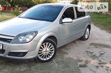 Хетчбек Opel Astra 2005 в 