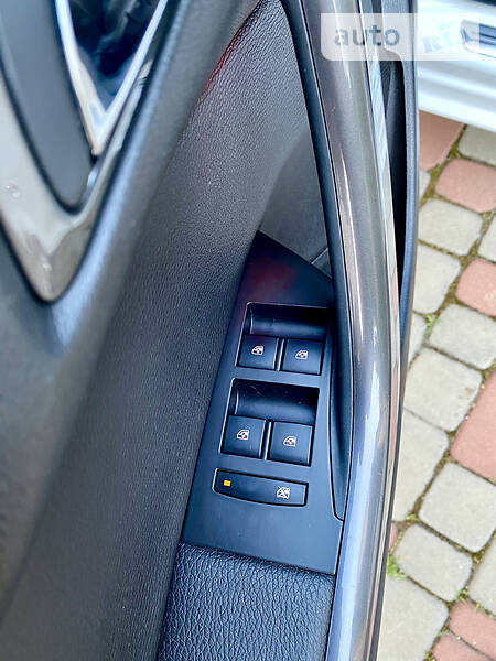 Універсал Opel Astra 2013 в Чернівцях