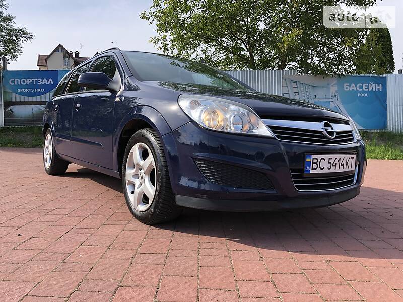 Универсал Opel Astra 2008 в Трускавце