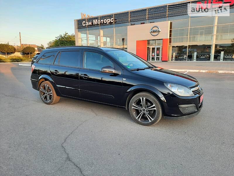 Універсал Opel Astra 2006 в Полтаві