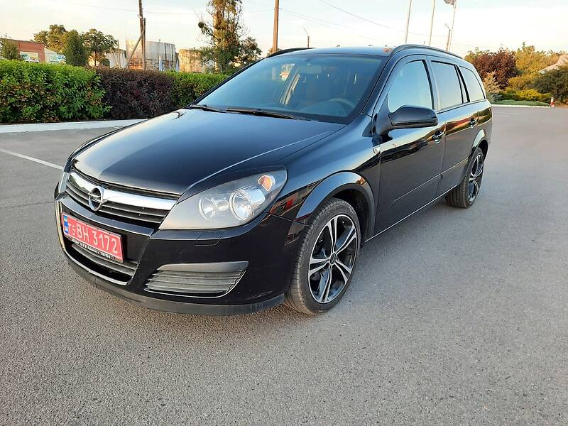 Універсал Opel Astra 2006 в Полтаві