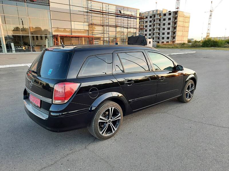 Універсал Opel Astra 2006 в Полтаві
