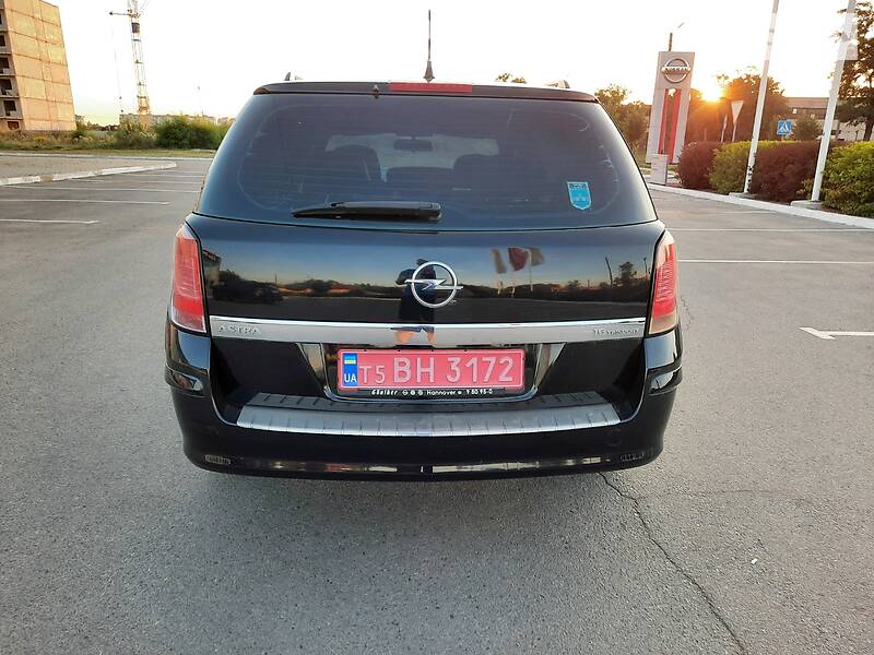 Універсал Opel Astra 2006 в Полтаві