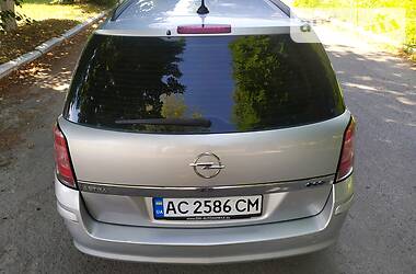 Универсал Opel Astra 2010 в Владимир-Волынском