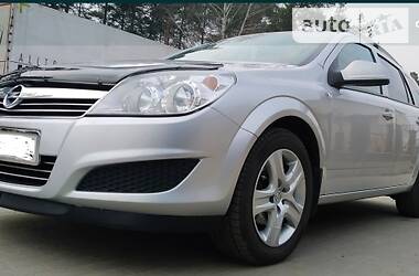 Універсал Opel Astra 2009 в Маневичах