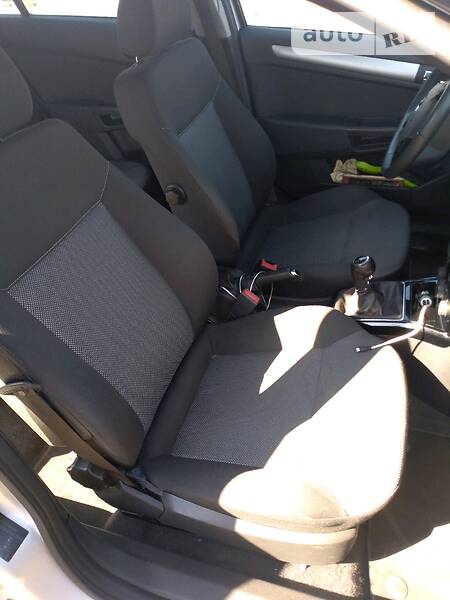 Универсал Opel Astra 2010 в Чернигове фото 11 Универсал Opel Astra 2010 в Чернигове