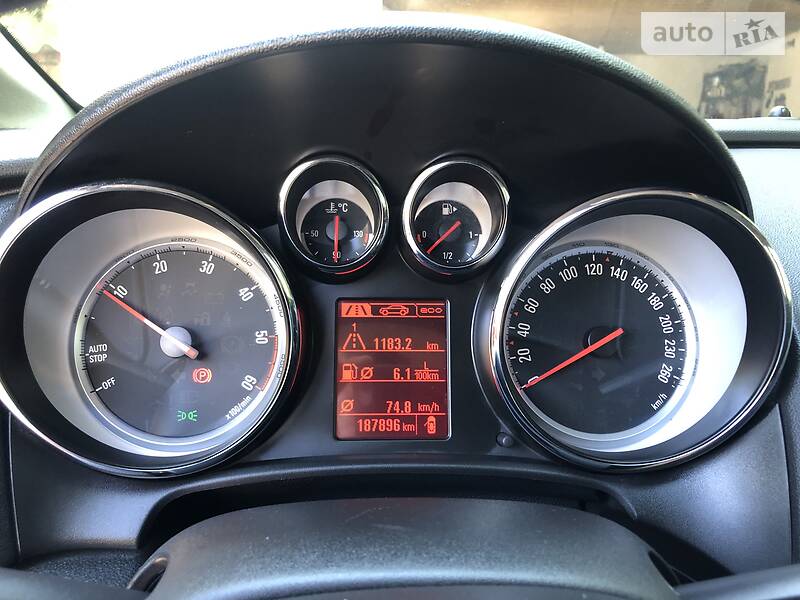 Універсал Opel Astra 2014 в Костянтинівці