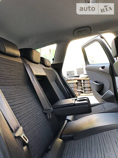 Універсал Opel Astra 2014 в Костянтинівці