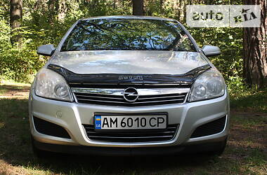 Седан Opel Astra 2008 в Житомире