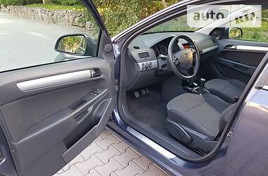 Універсал Opel Astra 2010 в Хмельницькому