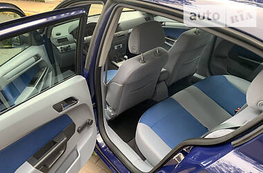 Хэтчбек Opel Astra 2005 в 