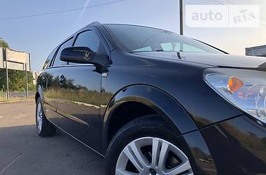 Универсал Opel Astra 2008 в Дрогобыче