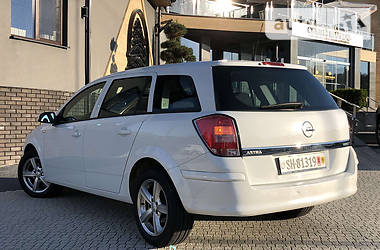 Универсал Opel Astra 2009 в Ивано-Франковске