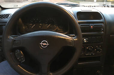 Седан Opel Astra 2004 в Запорожье