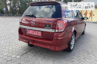 Универсал Opel Astra 2006 в Житомире