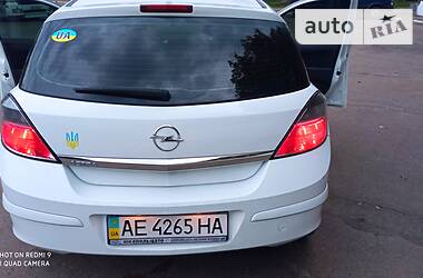 Хэтчбек Opel Astra 2012 в Никополе