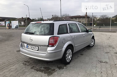 Универсал Opel Astra 2007 в Нововолынске