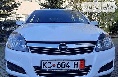 Хэтчбек Opel Astra 2009 в Сваляве