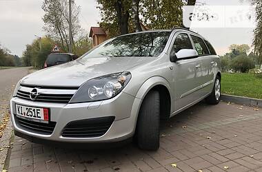 Универсал Opel Astra 2006 в Луцке