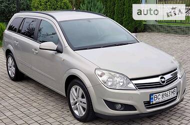 Универсал Opel Astra 2008 в Самборе