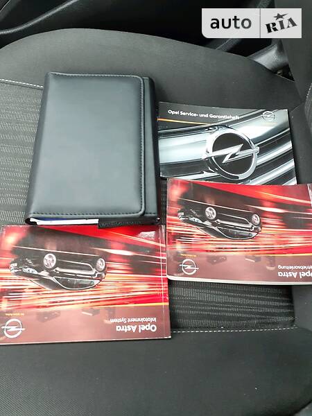 Універсал Opel Astra 2011 в Хмельницькому