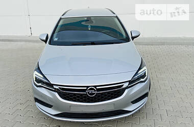 Универсал Opel Astra 2016 в Киеве