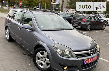 Універсал Opel Astra 2005 в Луцьку