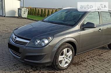 Универсал Opel Astra 2010 в Львове