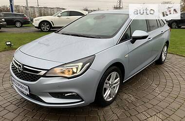 Универсал Opel Astra 2017 в Киеве