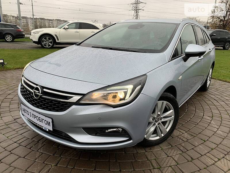 Универсал Opel Astra 2017 в Киеве