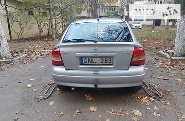 Хэтчбек Opel Astra 2003 в Одессе