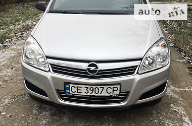 Хэтчбек Opel Astra 2009 в Черновцах