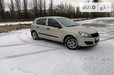 Хэтчбек Opel Astra 2005 в Сумах