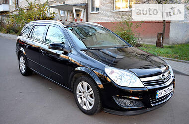 Универсал Opel Astra 2007 в Ровно