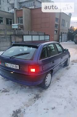 Хэтчбек Opel Astra 1996 в Калуше