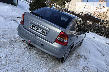 Хэтчбек Opel Astra 2001 в Виннице