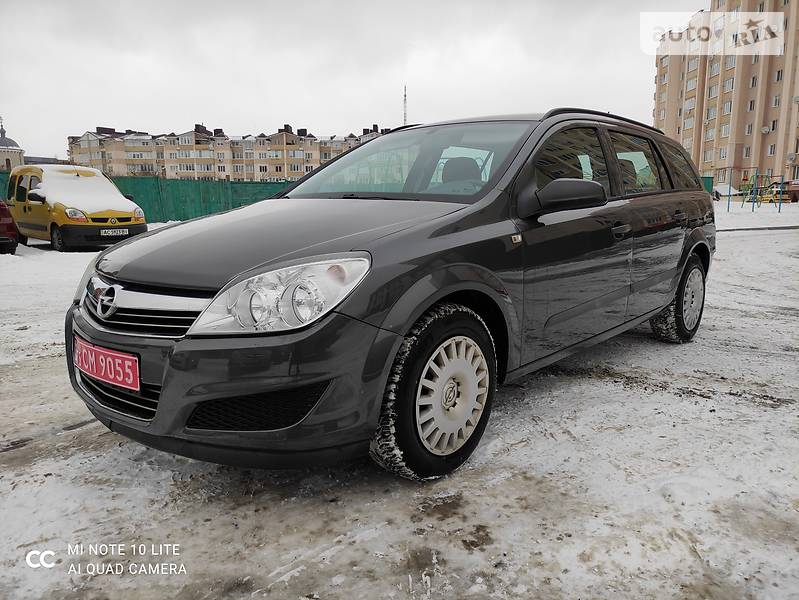 Универсал Opel Astra 2009 в Луцке