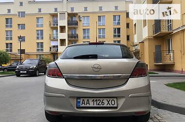 Хэтчбек Opel Astra 2005 в Киеве